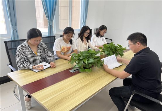 98B81DFB23FD0A65690BACC81B75D69C