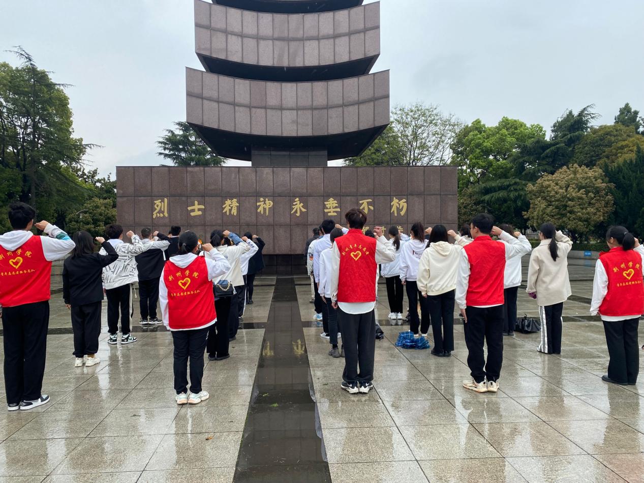 3FA5FE244196859286F6831E8EA87BCE