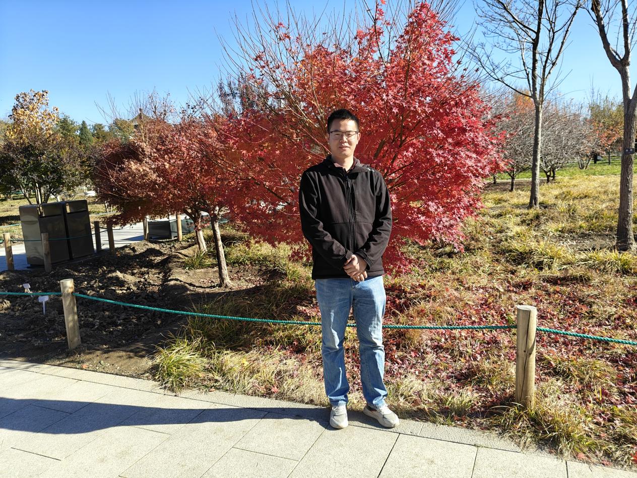 余克峰生活照2(1)