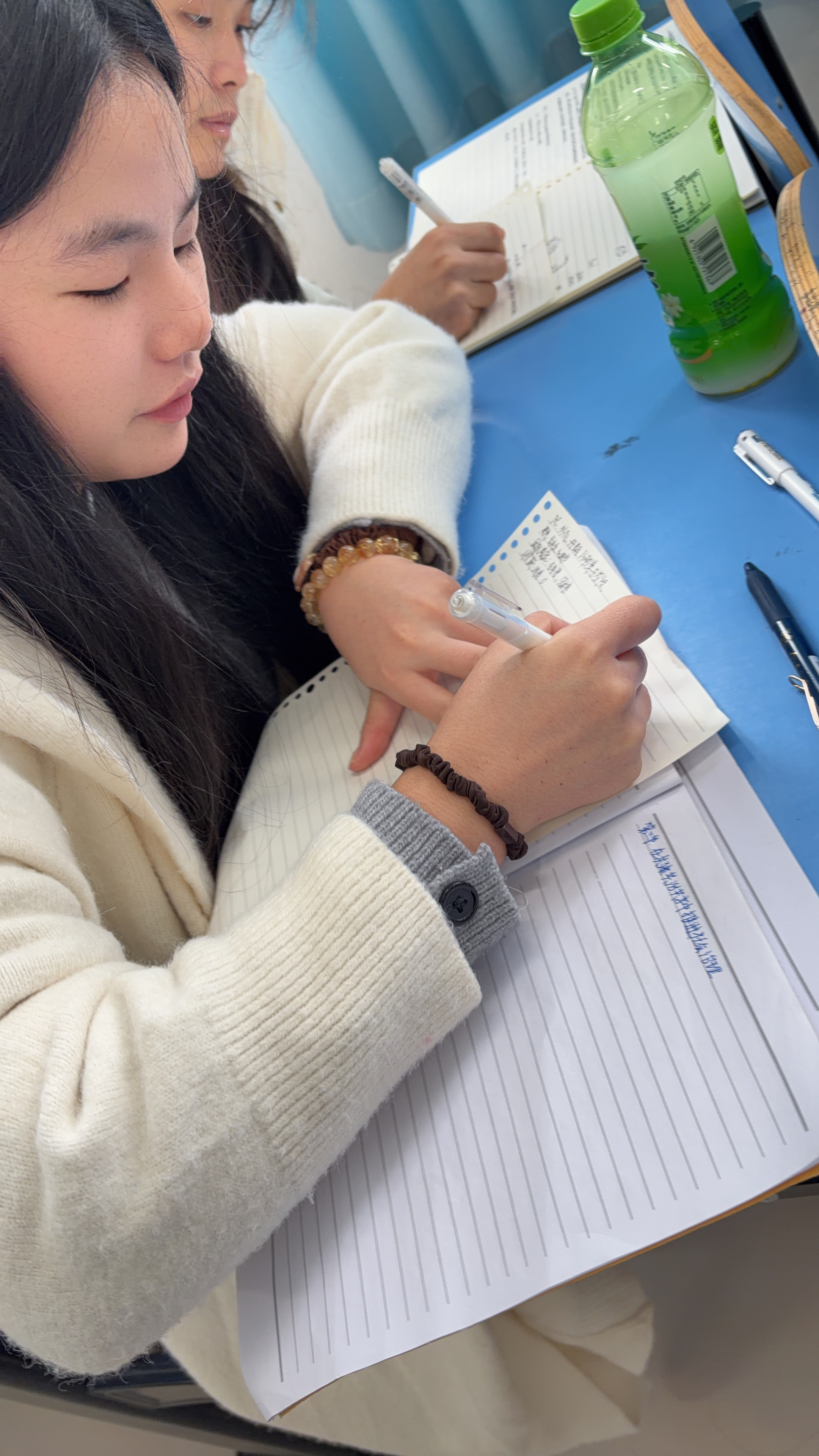 78e2833216eead24a4cc04c6a3f9de2